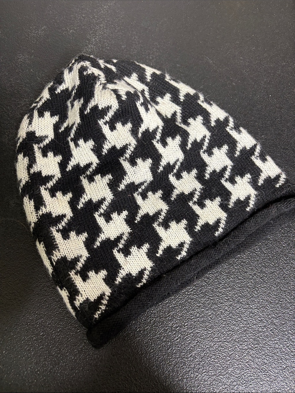 H&M Black and White Houndstooth Knit Beanie One Size Wool Blend Classy